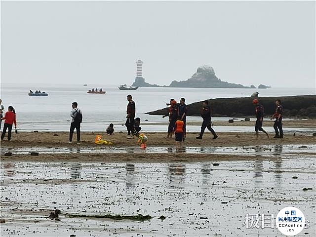 厦门直升机坠海致3人遇难，机长失踪，救援仍在进行