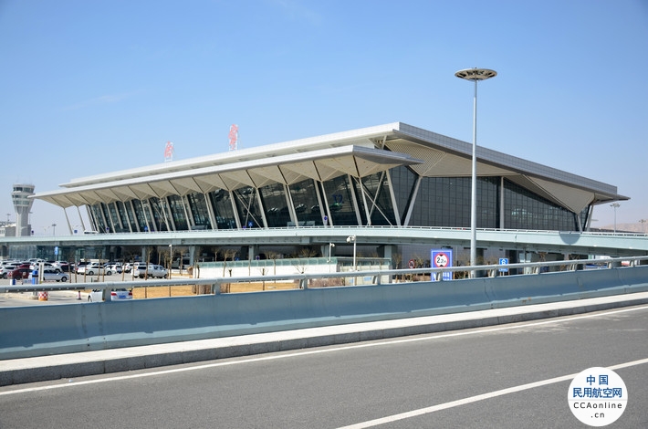 玉树机场改扩建飞行区工程通过竣工验收