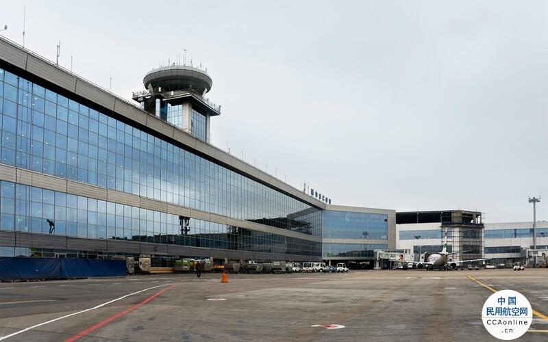 多莫杰多沃机场率先开始为旅客出具接种新冠疫苗的英文证明