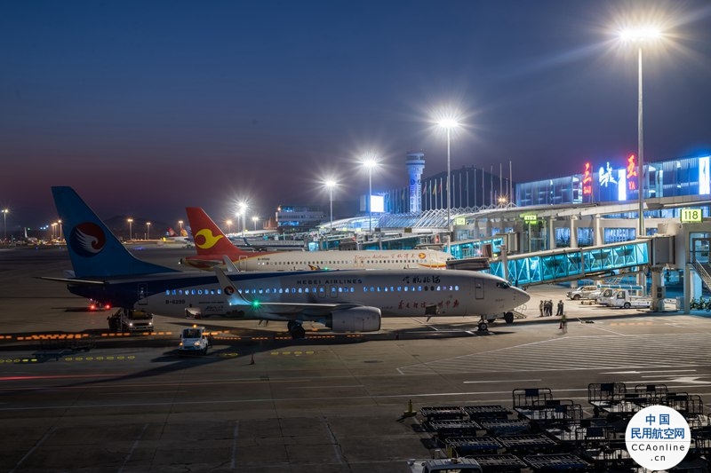 三亚机场飞往郑州航班均取消