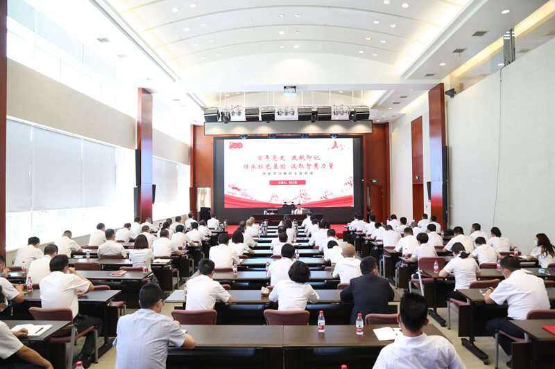 傳承紅色基因 汲取智慧力量 ——新疆空管局黨委副書記劉文泚為黨員干部講黨課