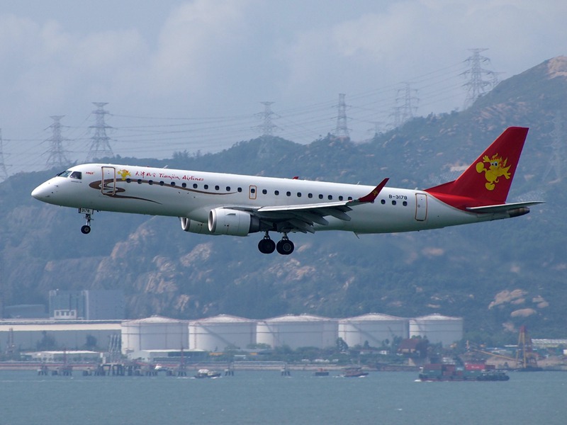 天津航空于12月1日起陆续恢复运行乌鲁木齐至武汉、郑州、杭州、重庆四条出疆航线