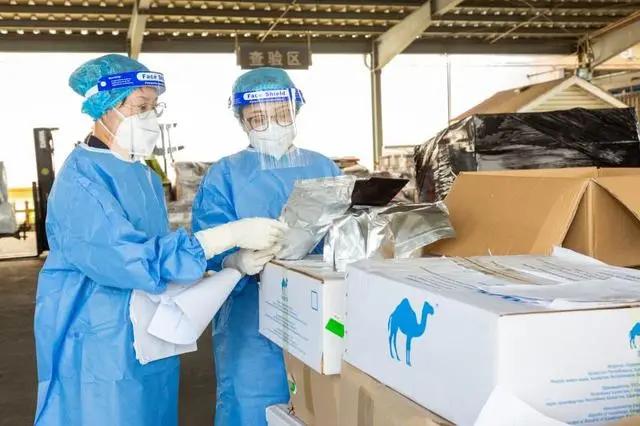 北京海关首次查获进口不合格骆驼奶粉