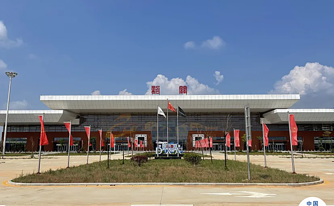 广东韶关丹霞机场成功试飞 年内将通航