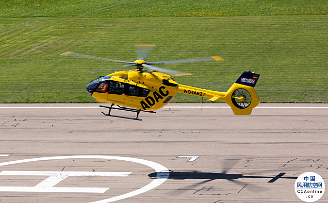 ADAC接收其首批两架五桨叶H145直升机
