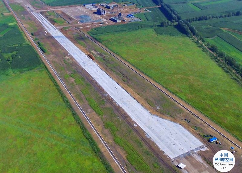 富裕通用机场主跑道建设完成 预计11月试通航