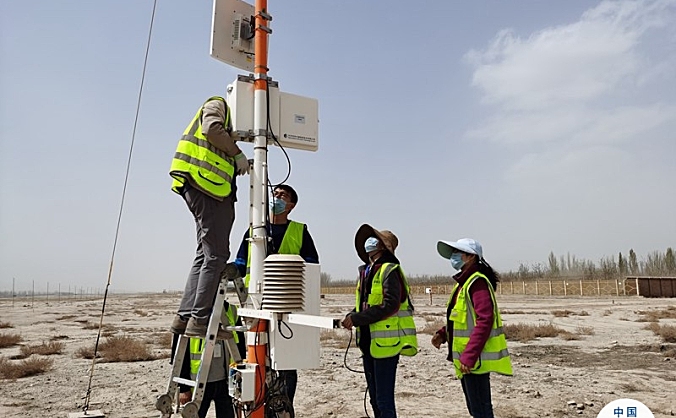 新疆空管局阿克苏空管站自观无线通信传输项目成功安装