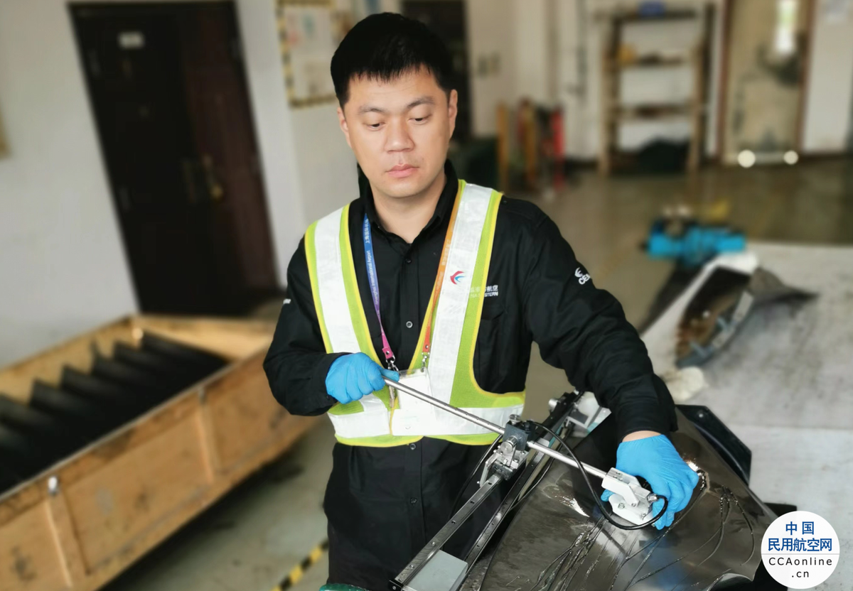 无损检测队伍中的优秀班组长 ——东航技术虹桥维修基地施晓波