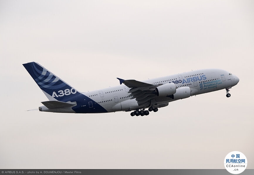 空中客车A380首次使用100%可持续航空燃料翱翔蓝天