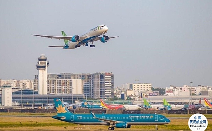 越南航空局提议将国内机票价格上限上调3.75%