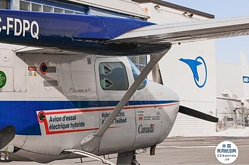 加拿大国家研究委员会试飞混电赛斯纳337G飞机