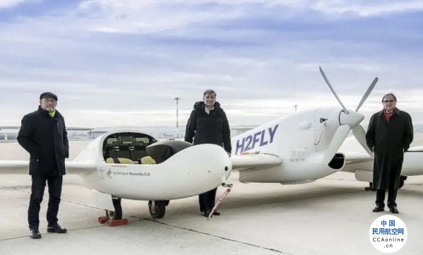 HY4四座飞机创下氢动力客机飞行高度新记录
