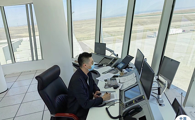 立足蓝天 助力通航发展——新疆空管局派员赴乌尔禾百口泉机场帮助工作