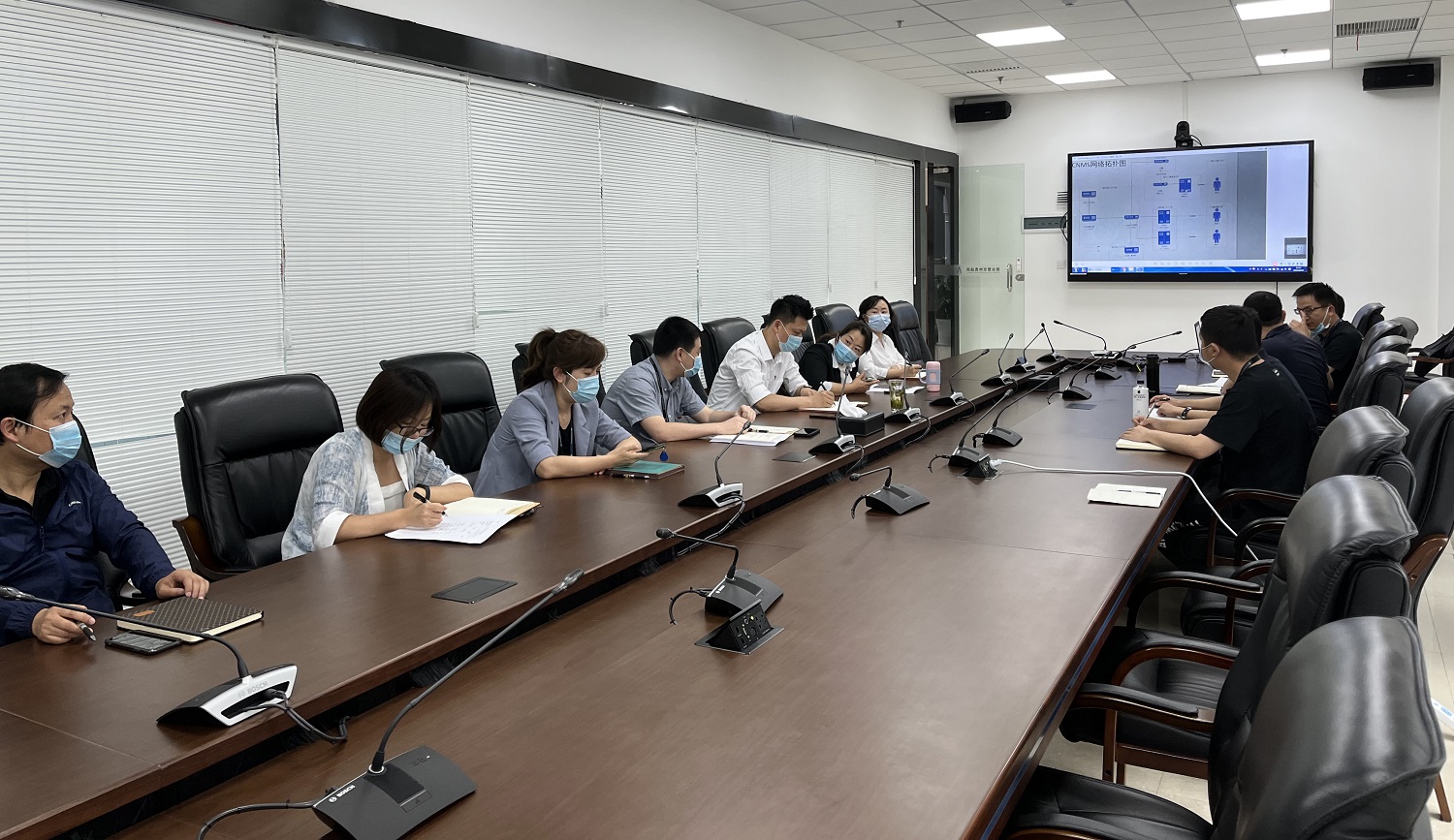 贵州空管分局管制运行部与通信网络中心开展联合应急演练