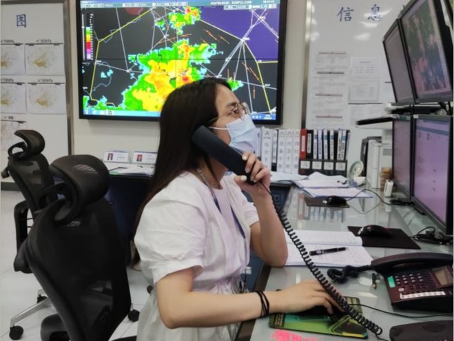 广西空管气象台全力做好雷雨保障工作