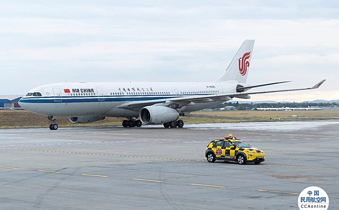 布达佩斯机场迎来中国国际航空公司每周往返北京的首航