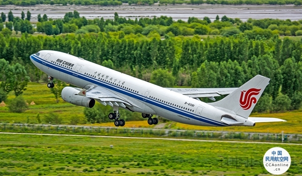 国航投入空客A330恢复执行成都-香港客运航班