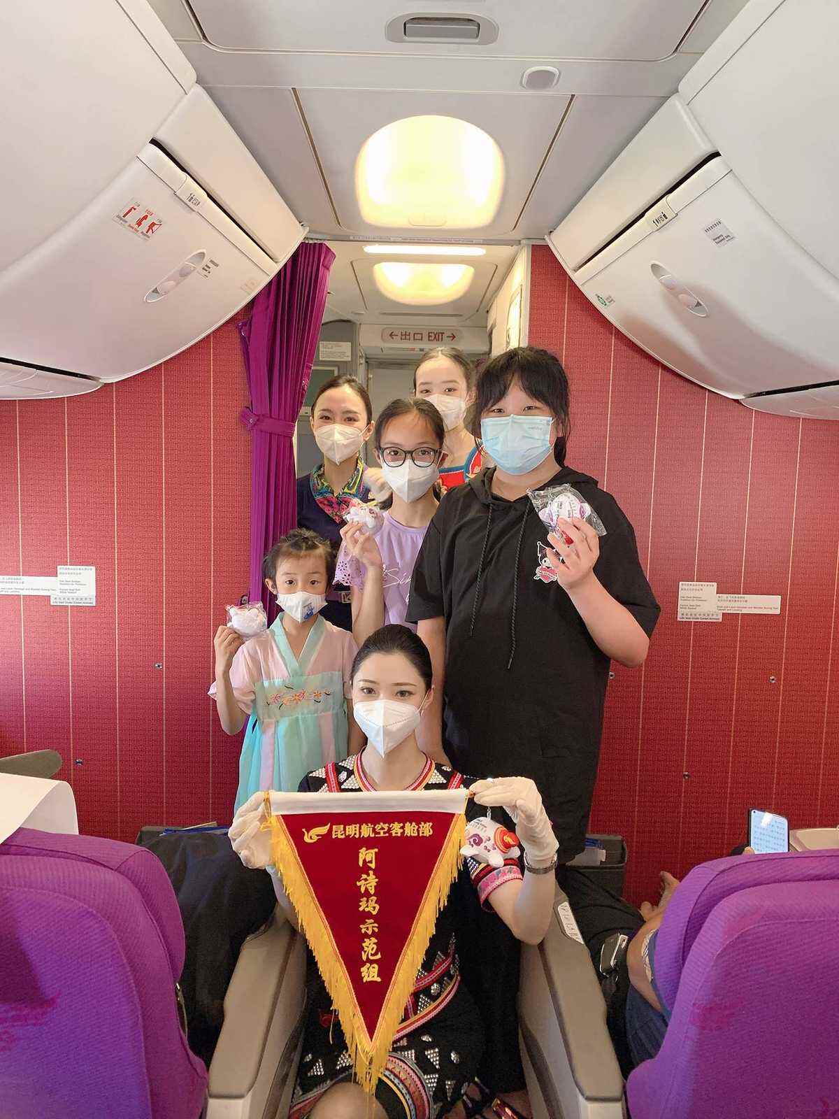 一場風花雪月的旅行——昆明航空機上主題活動