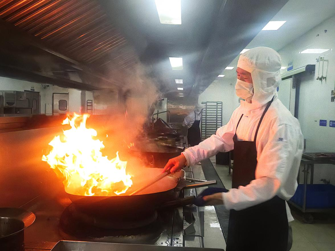 “热火朝天”保障航空食品安全，宁波机场有“凉策”！