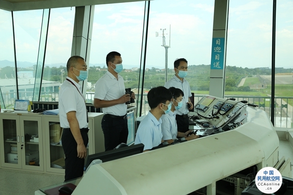 百色机场顺利启用仪表着陆系统