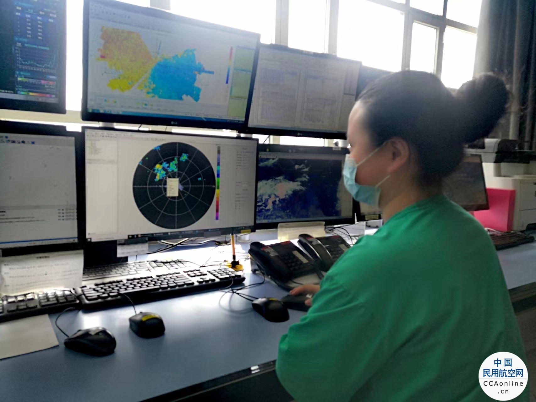 民航青海空管分局气象台预报室完成雷雨天气过程保障