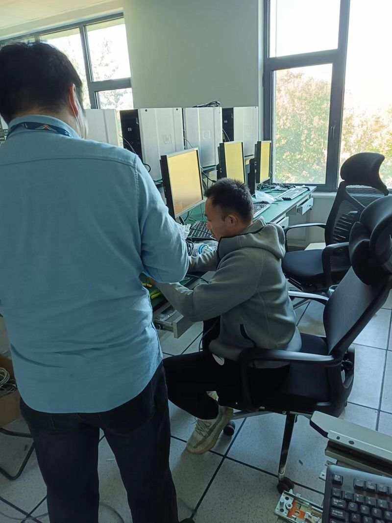 河北空管分局航管樓三樓搭建測試系統