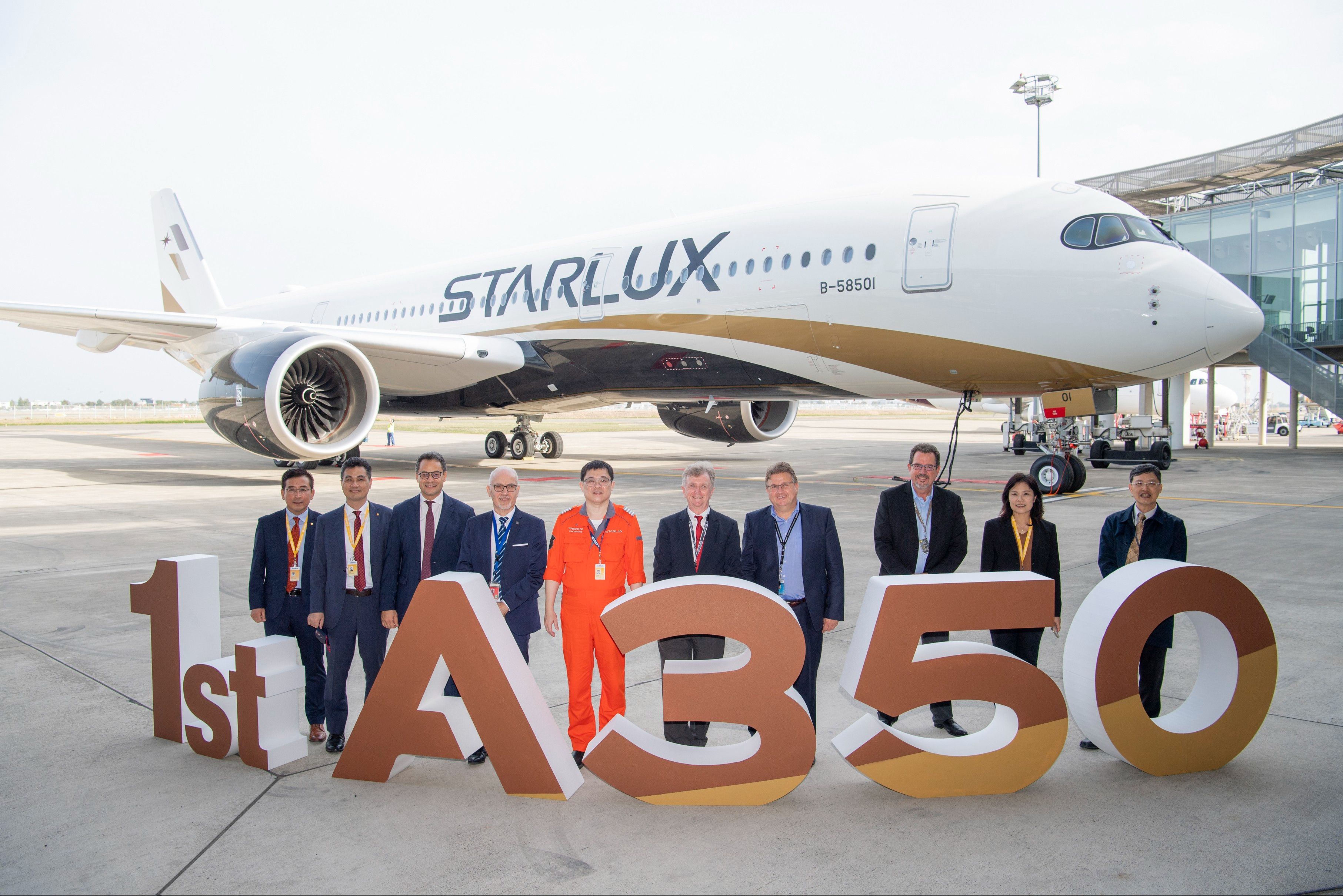 罗尔斯-罗伊斯祝贺星宇航空接收由遄达XWB-84助力的首架A350-900