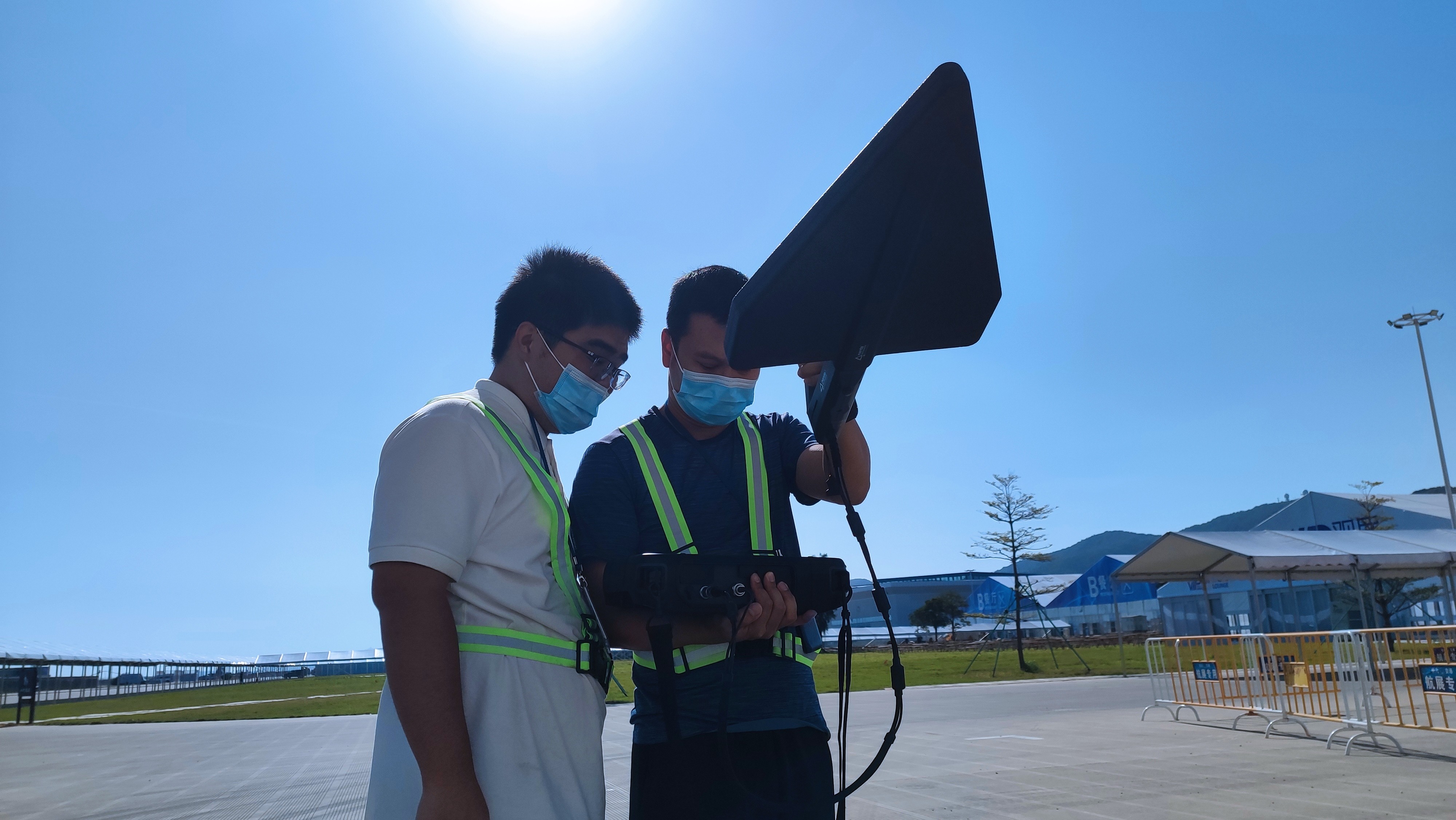 主动排查消干扰 竭尽全力保安全——珠海空管站顺利排查无线电干扰