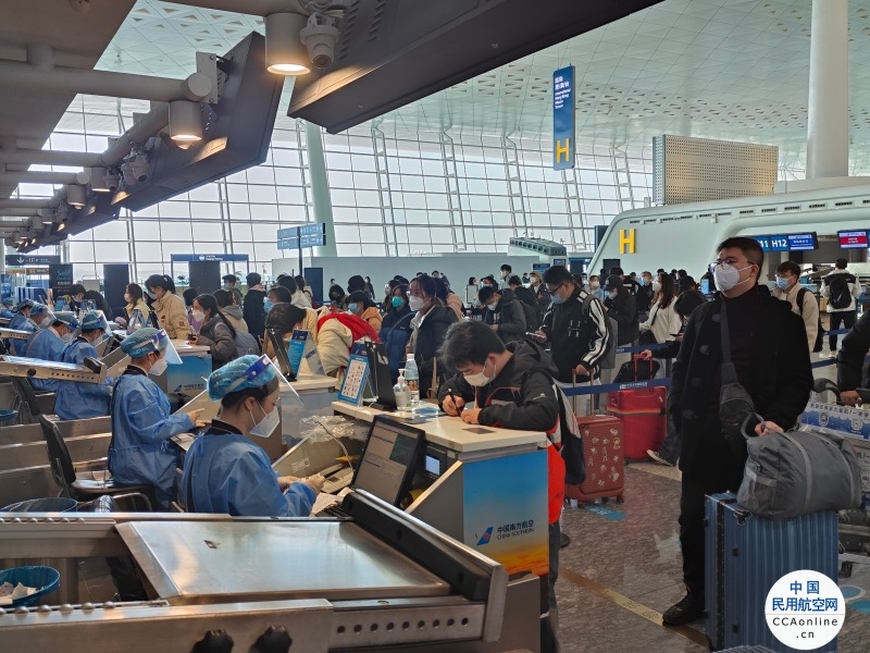 出入境政策优化 南航在汉国际机票咨询量增长5倍