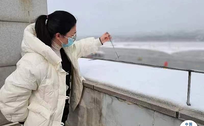 民航青海空管分局气象台顺利保障西宁曹家堡国际机场2023年首场降雪天气