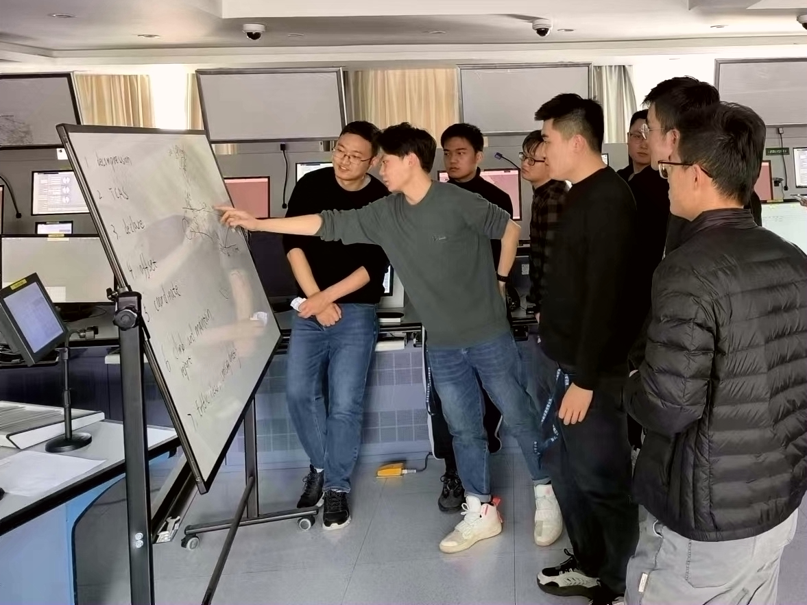 甘肃空管分局管制运行部团委开展青年管制员能力专项提升培训