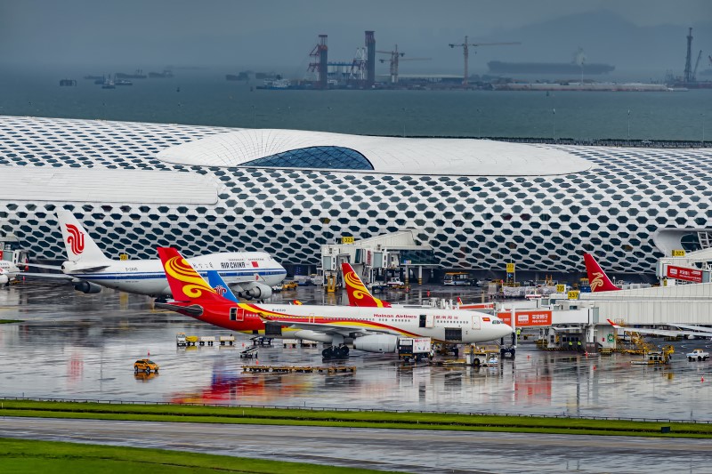 2月深圳机场日均航班量破千，全面恢复2019年同期水平