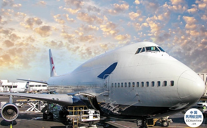 邮美航空“哈尔滨—温哥华”货运包机航线成功首航