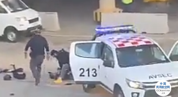 智利一机场爆发枪战：10名劫匪欲劫走飞机上3200万美元