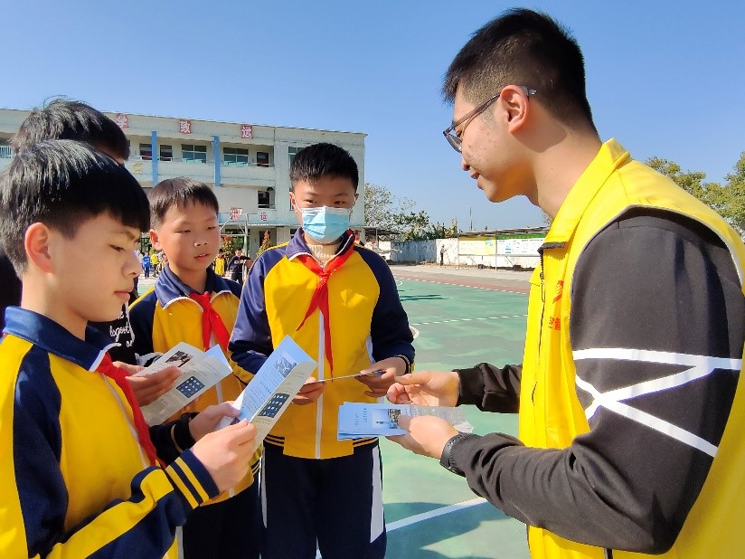 学习雷锋精神 弘扬志愿风尚——汕头空管站技术保障部团支部开展学雷锋志愿服务主题团日活动