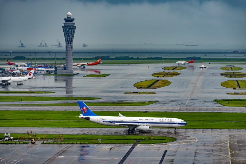 深圳机场2023年夏秋季航班时刻分析