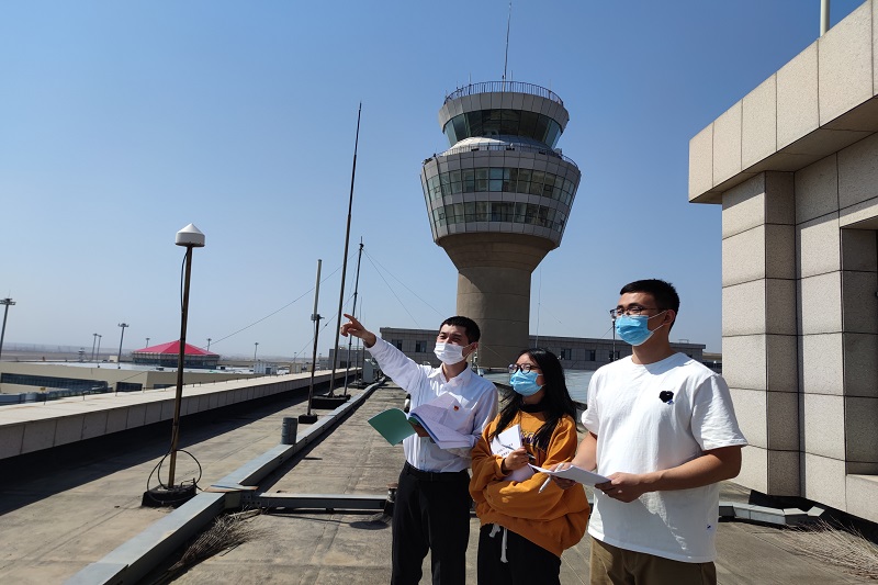 黑龙江空管分局气象台探测室完成对黑龙江机场集团新进气象人员的培训工作