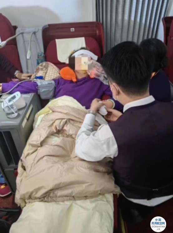 生命至上！首都航空伦敦国际航班备降北京大兴救护旅客