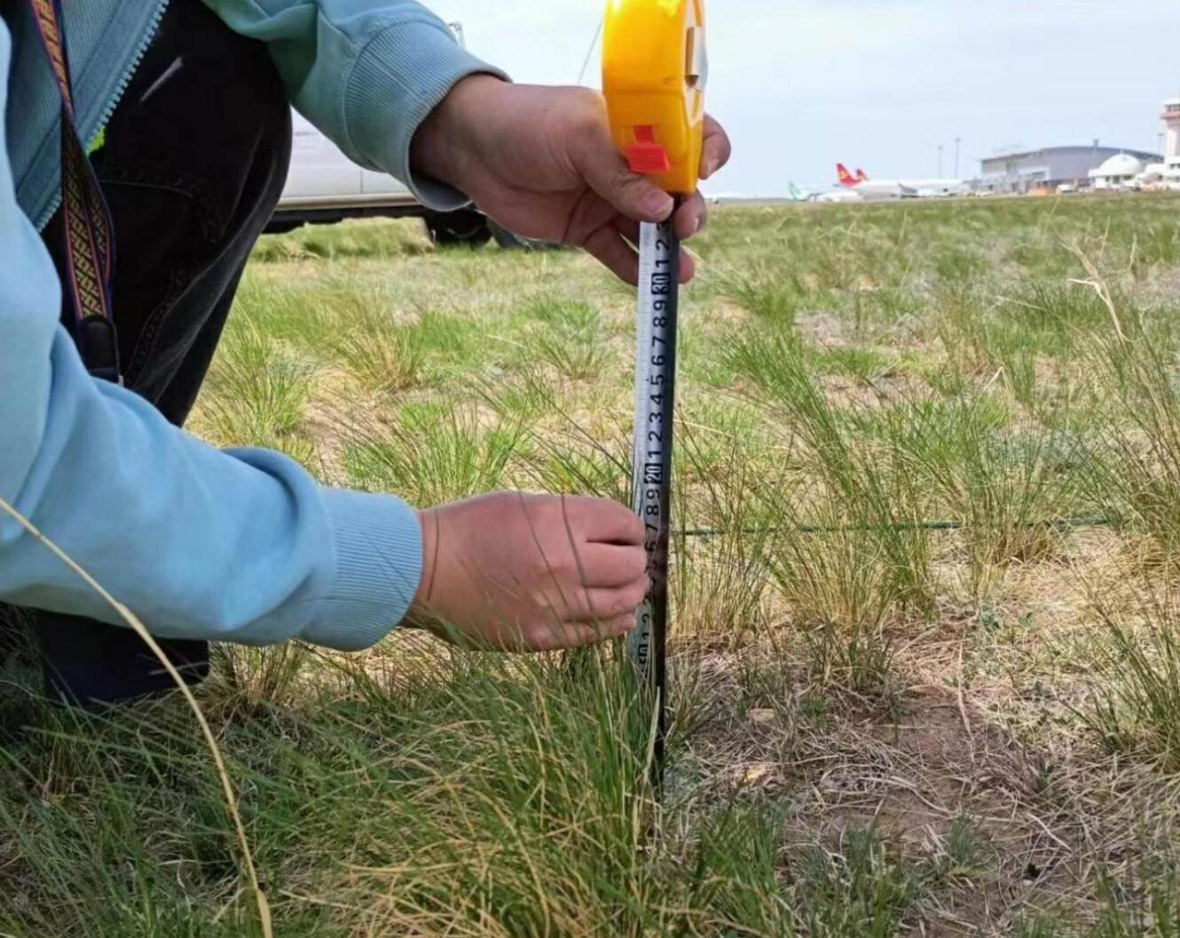 锡林浩特机场开展生态环境调研治理工作 - 中国民用航空网