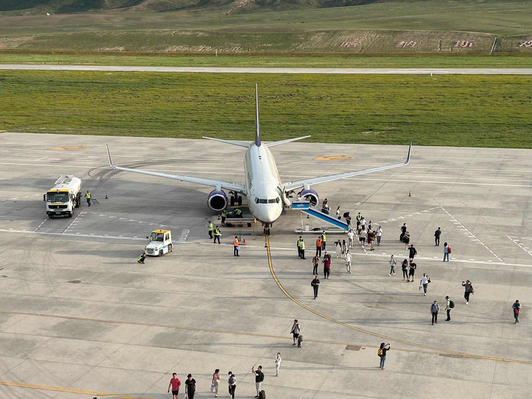 乌鲁木齐航空公司助力喀纳斯夏季旅游热潮 开通“乌鲁木齐-伊宁-喀什”串飞航线