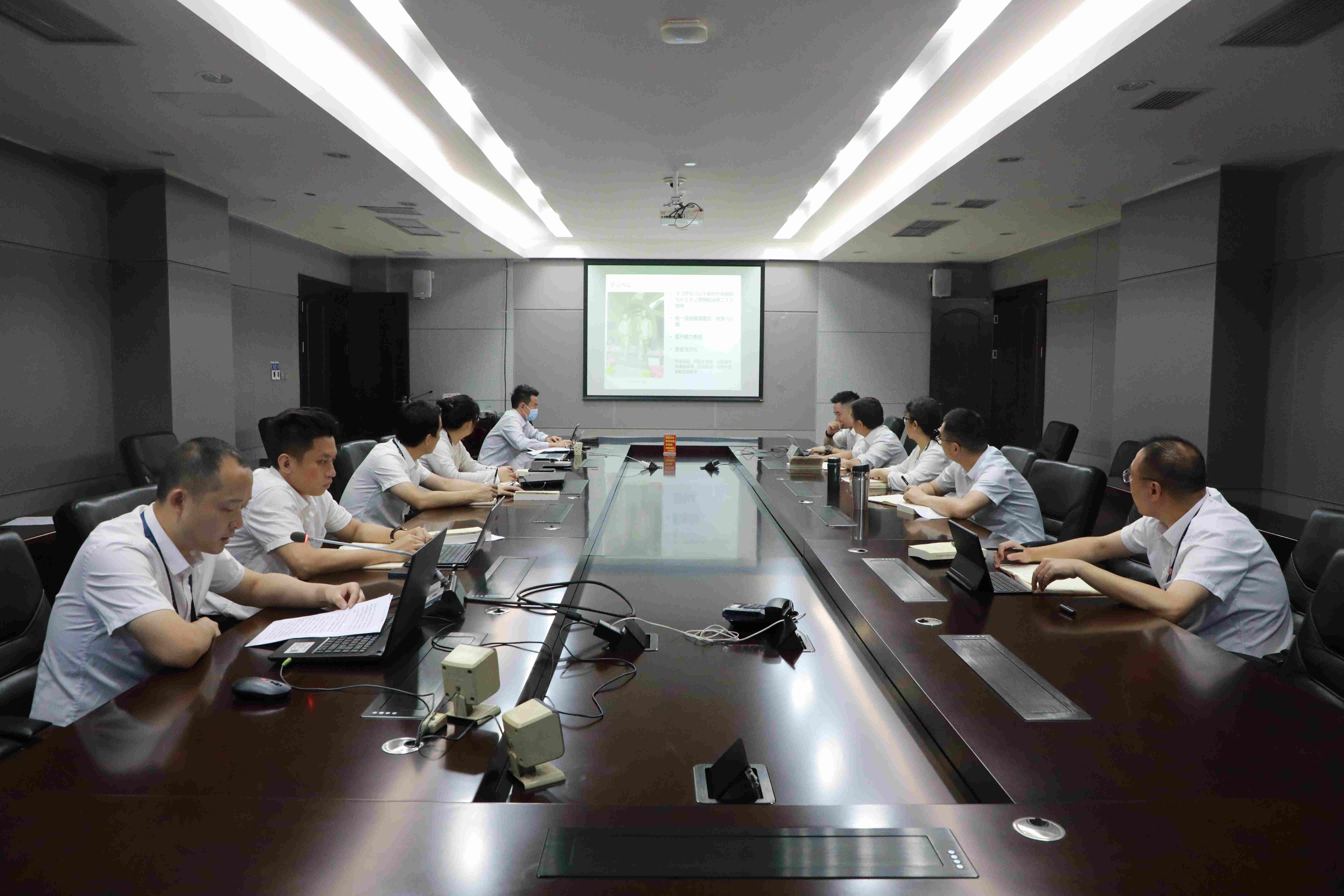 重庆空管分局技术保障部党总支推进主题教育与干部队伍教育整顿有机融合