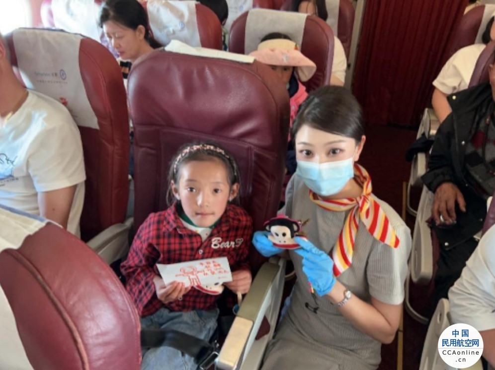 玉树少年 北京“心”生  首都航空顺利护送玉树先心病患儿赴京治疗