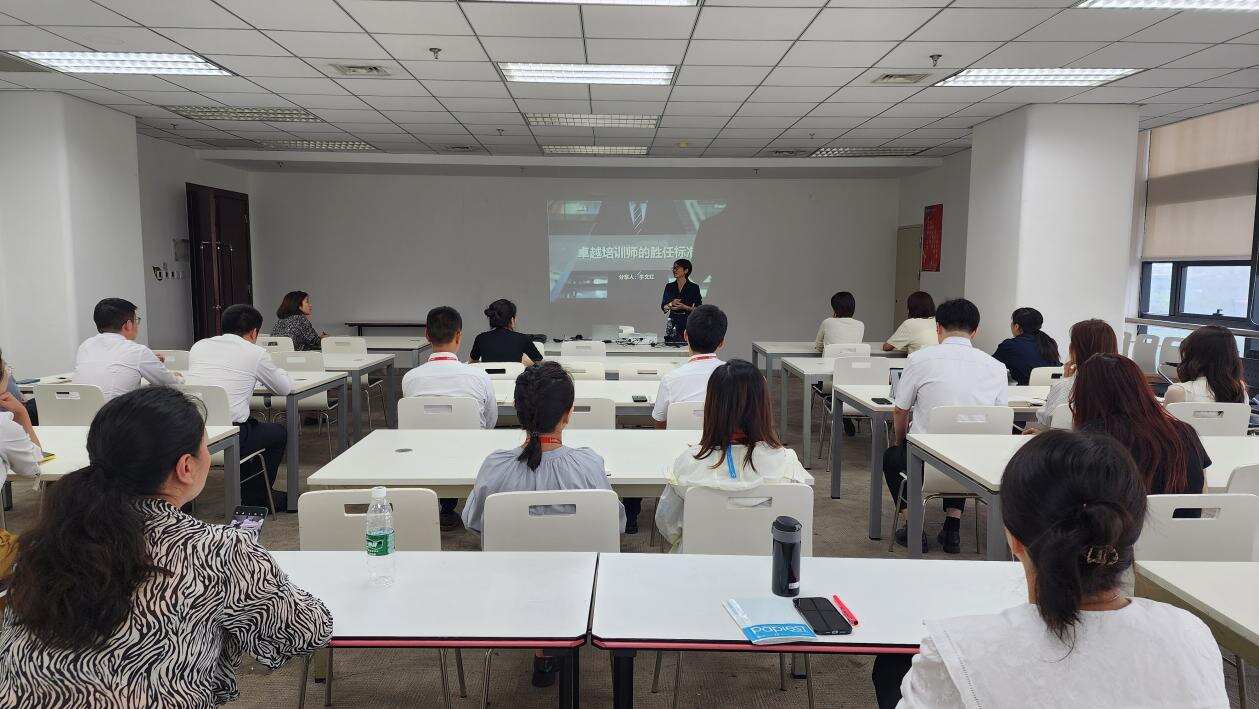 民航联盟:祥鹏航空开启“师带徒”培训新模式 民航联盟:祥鹏航空开启“师带徒”培训新模式