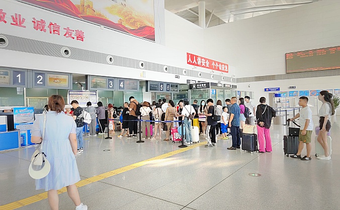 客流持续回暖  秦皇岛机场2023年暑运圆满收官
