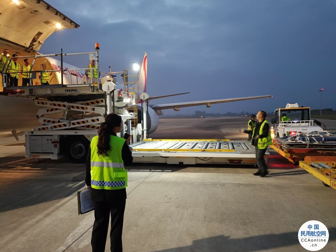 天津货运航空开通扬州=长沙国内快件生鲜货运航线