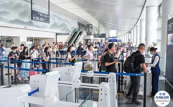 东部机场集团“双节”假期共运送旅客112.1万人次
