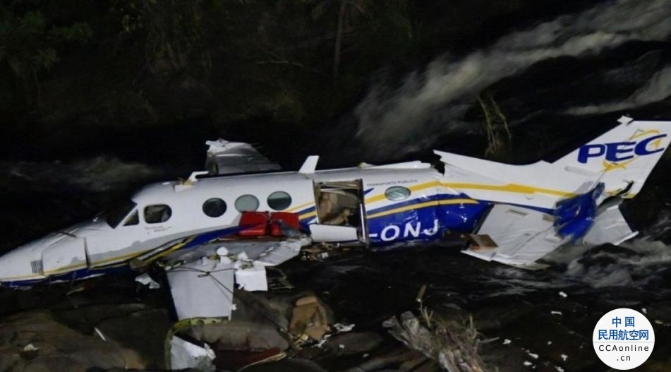 墨西哥中部急救飞机坠毁致4人死亡