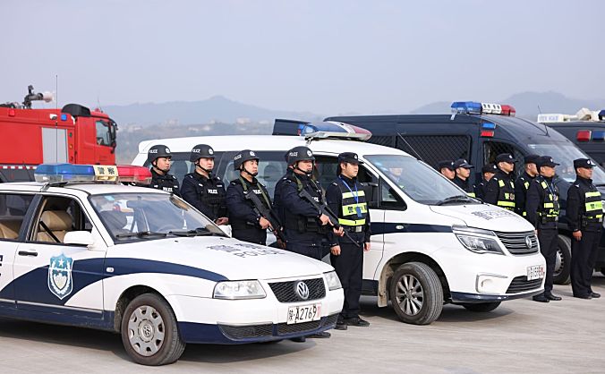 安康机场公司举行“守护·2023”应急救援综合演练