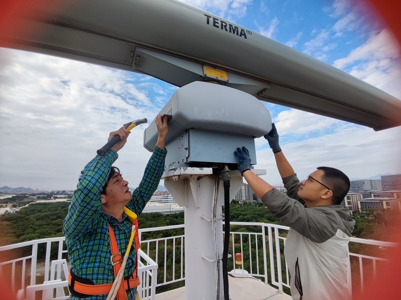 厦门空管站雷达保障室顺利完成监视设备换季维护工作