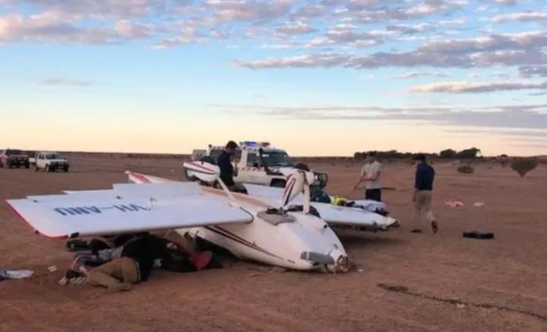澳大利亚一小型飞机坠毁 10人受伤